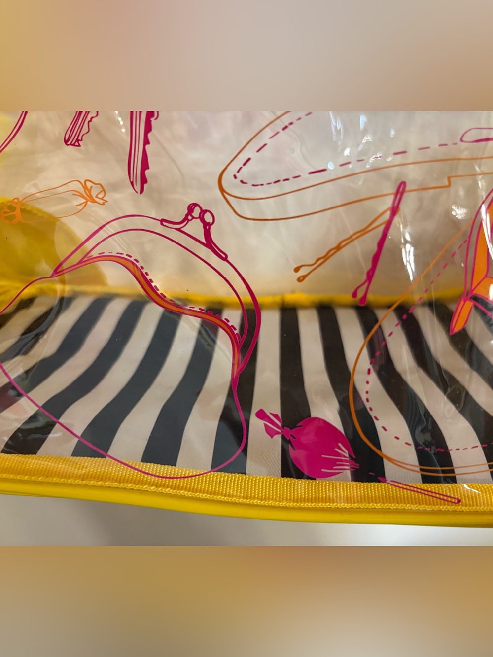 NWT DSW Clear Yellow Tote Bag with Graphic Print - Picture 2 of 4